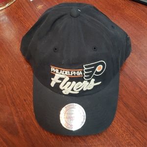 Mitchell & Ness Philadelphia Flyers Cap One Size